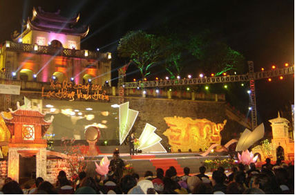 ປະທານປະເທດ ເຈືອງເຕີນຊາງ ເຂົ້າຮ່ວມລາຍການ ລະດູບານໃໝ່ແຫ່ງ ບ້ານເກີດເມືອງນອນ 2014